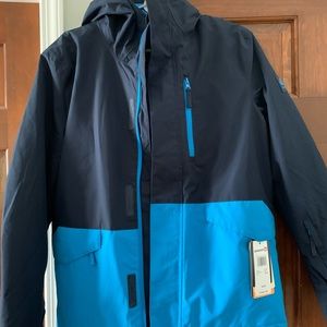 Quick silver Brand new never worn with tags boys ski coat size XL-16 yrs